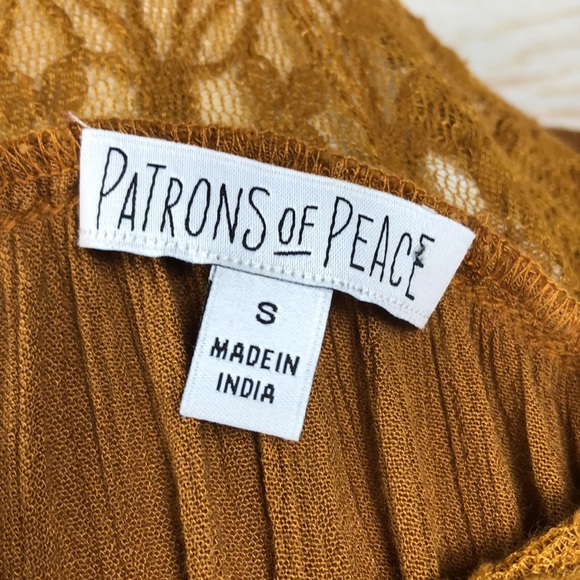 C2 - Patrons of Peace Peasant Top - S - Picture 6 of 6